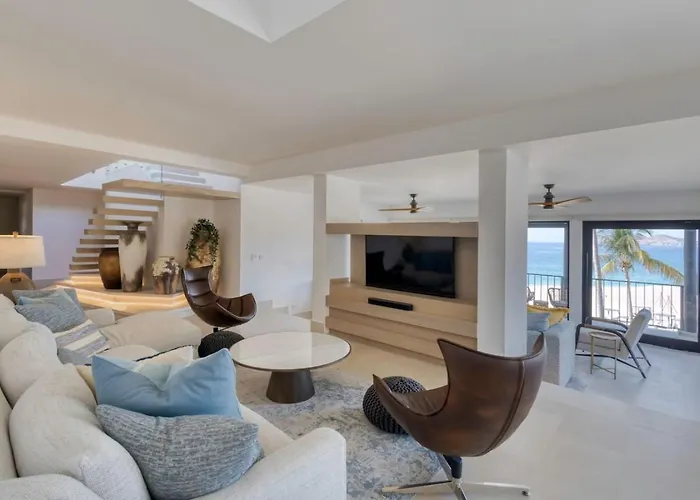 Luxury Unique Oceanfront Penthouse