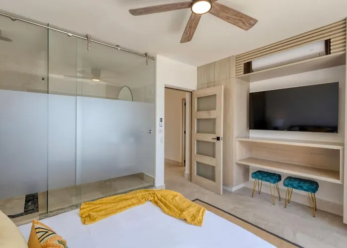 Сasa de vacaciones Luxury Unique Oceanfront Penthouse *
