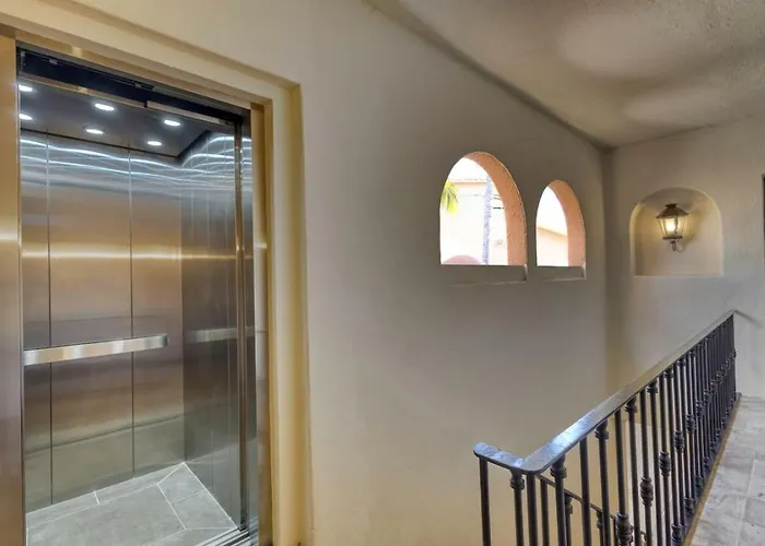 Luxury Unique Oceanfront Penthouse Сasa de vacaciones Cabo San Lucas