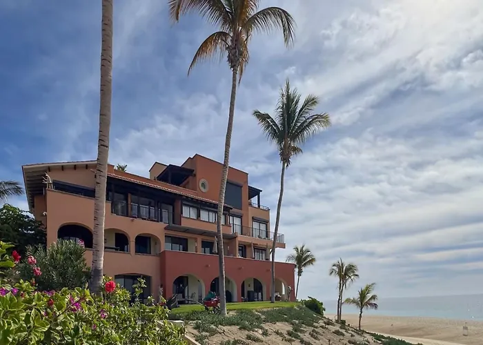Luxury Unique Oceanfront Penthouse Сasa de vacaciones Cabo San Lucas