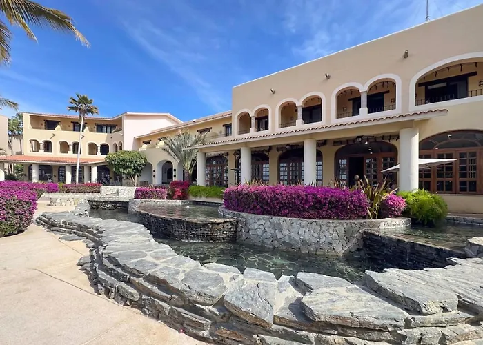 Luxury Unique Oceanfront Penthouse Сasa de vacaciones Cabo San Lucas