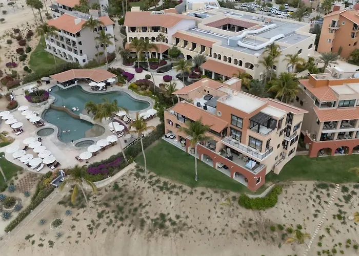 Luxury Unique Oceanfront Penthouse Сasa de vacaciones Cabo San Lucas